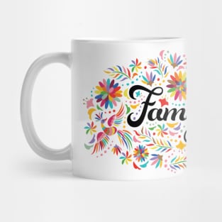 Familia 2021 Black text Mug